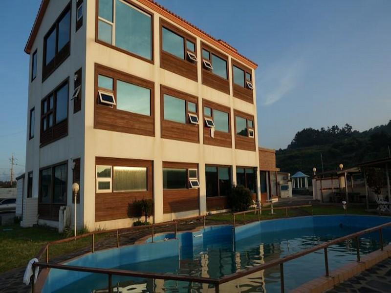 Park Beach Hotel Чеджудо Экстерьер фото